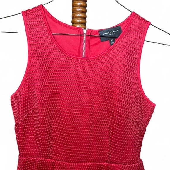Romeo + Juliet Couture Red Sleeveless Mesh Skater Dress Size M ❤️ - Picture 7 of 9